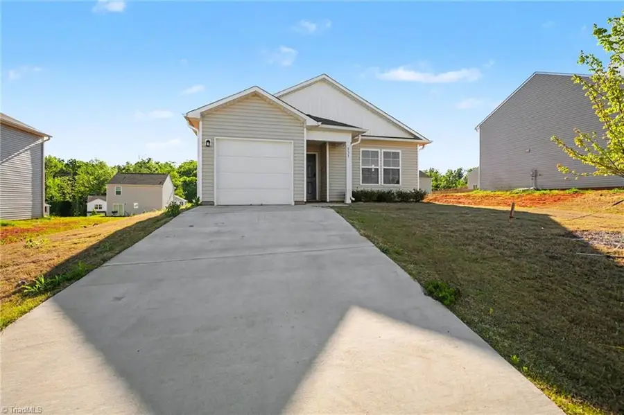 331 Peacock Circle, Lexington, NC 27292 - #2