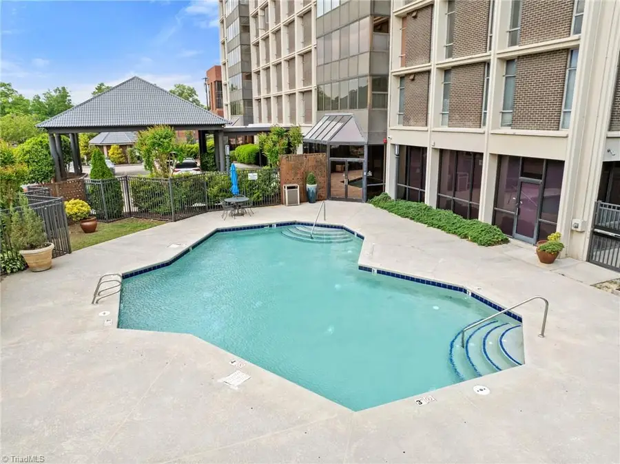 1101 Elm Street #206, Greensboro, NC 27401 - #2