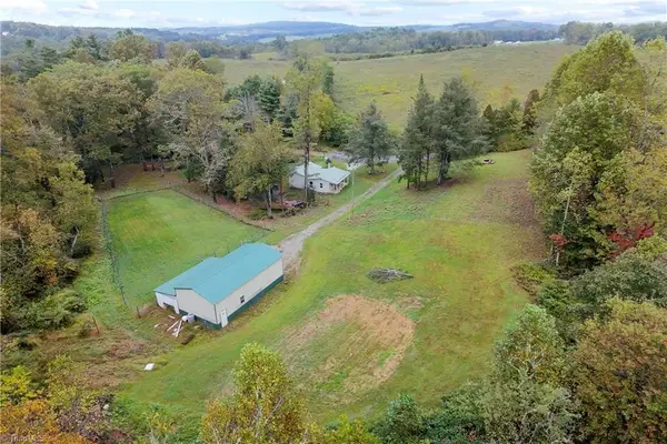 487 Dry Twig Road, Laurel Fork, VA 24352