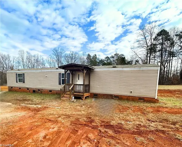 206 James Road, Advance, NC 27106
