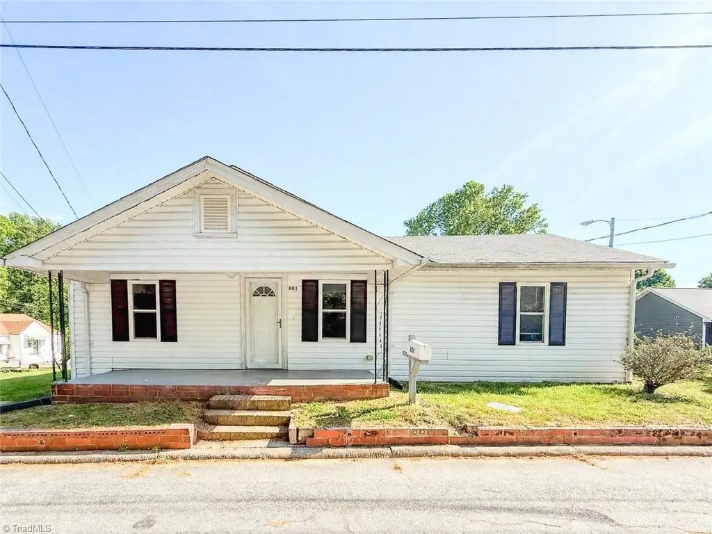601 Huger Street, Thomasville, NC 27360 - #1
