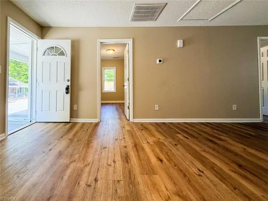 601 Huger Street, Thomasville, NC 27360 - #2