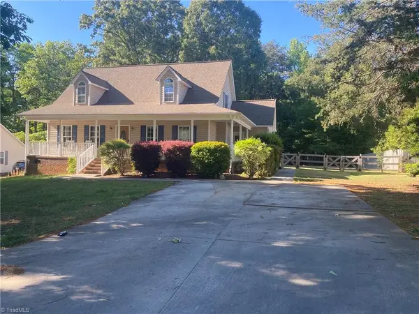 695 Old Castle Drive, Randleman, NC 27317