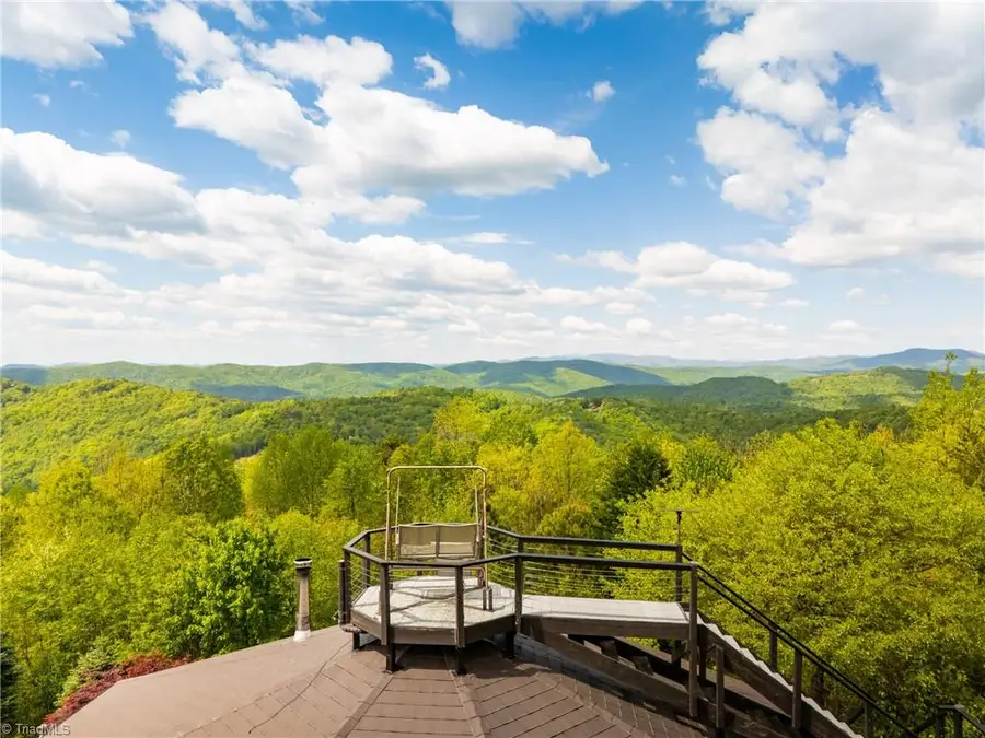 146 Cherokee Lane, Purlear, NC 28665 - #2