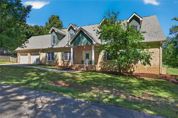 1747 Scalesville Road, Summerfield, NC 27358