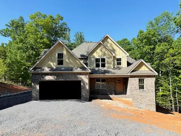 1050 E Chamberlin Drive, Asheboro, NC 27205