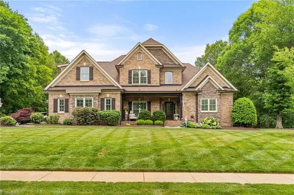 7336 Henson Forest Drive, Summerfield, NC 27358