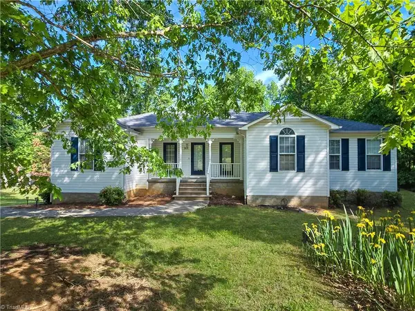 148 Pinta Court, Thomasville, NC 27360