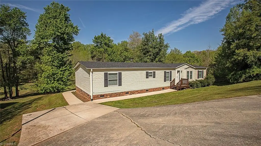 100 Tori Lane, Lexington, NC 27295 - #1