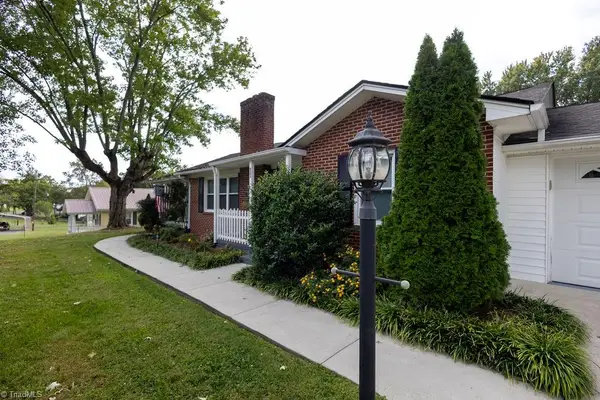 921 N Franklin Road, Mount Airy, NC 27030