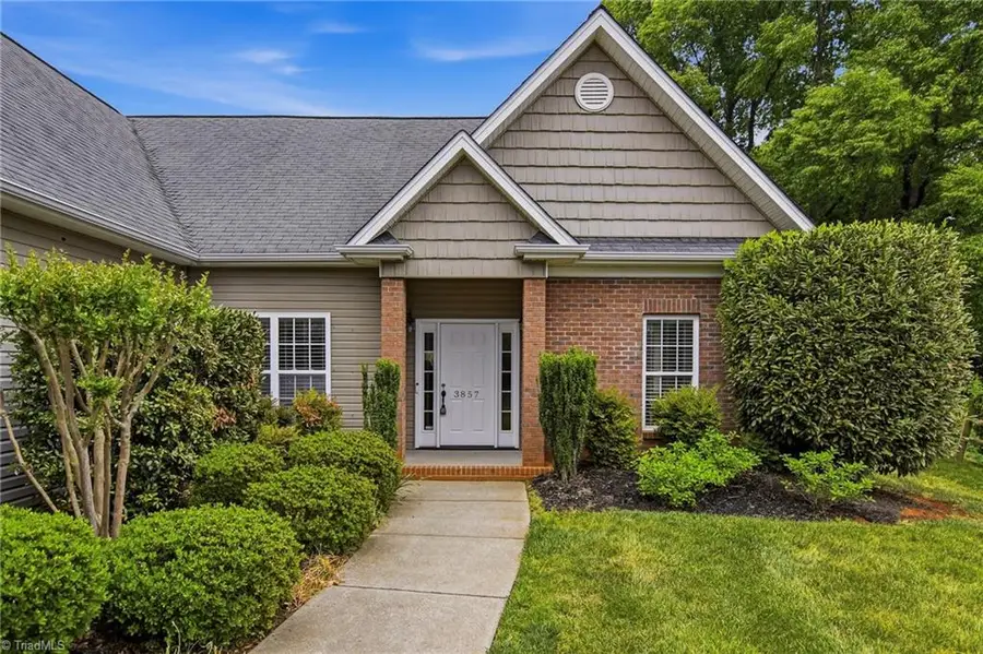 3857 Turnberry Park Drive, Pfafftown, NC 27040 - #2