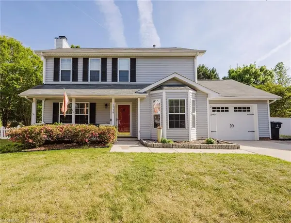 1270 Birch Hill Drive, Kernersville, NC 27284