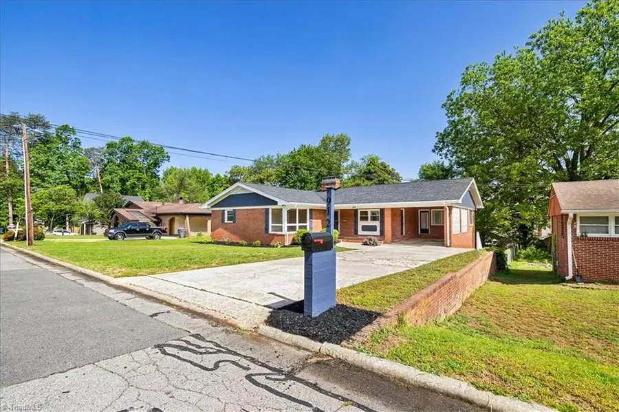 912 Hilltop Boulevard, Reidsville, NC 27320 - #3