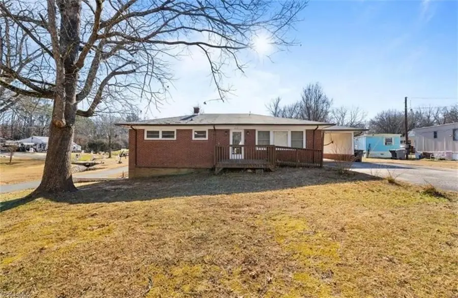 210 Sharon Avenue, Asheboro, NC 27203 - #2