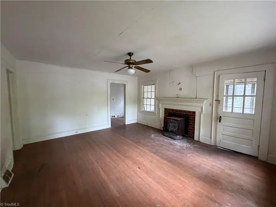 458 Lockland Avenue, Winston Salem, NC 27103 - #2