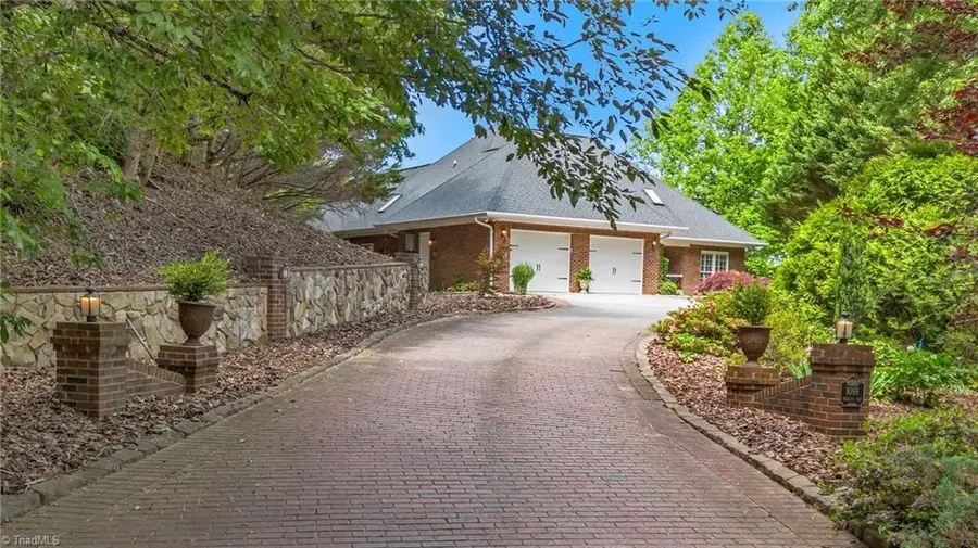 1098 Phillips Way, Wilkesboro, NC 28697 - #2