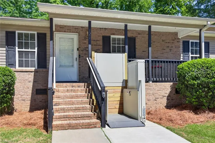 121 Manor Drive, High Point, NC 27260 - #3