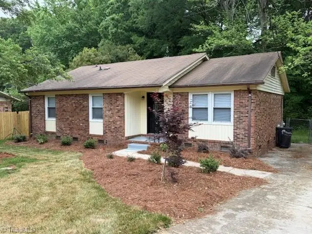 828 Holt Avenue, Greensboro, NC 27405 - #1