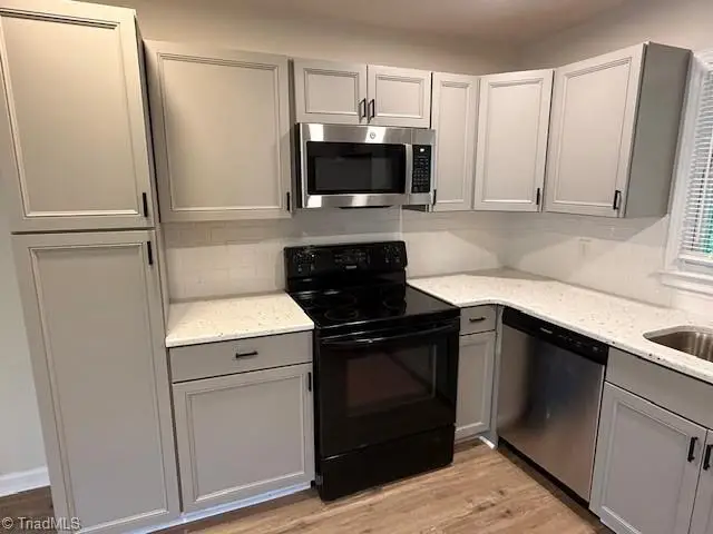 828 Holt Avenue, Greensboro, NC 27405 - #3