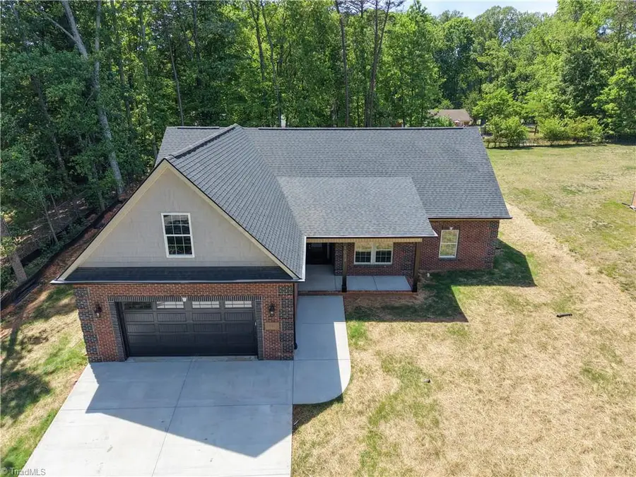 1004 Phineas Drive, Kernersville, NC 27284 - #3