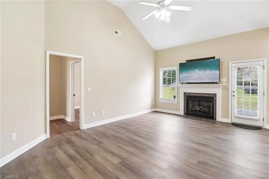 104 Mollie Road, Harmony, NC 28634 - #3