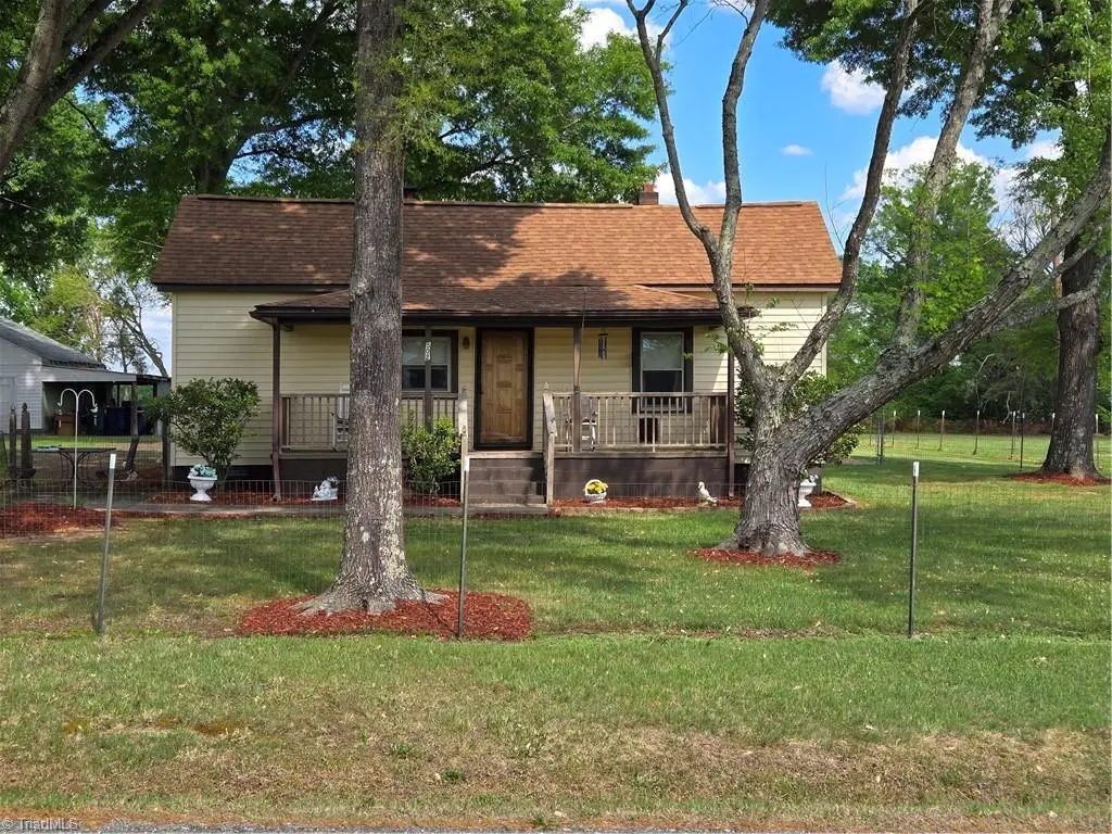 502 Cascade Avenue, Eden, NC 27288 - #1