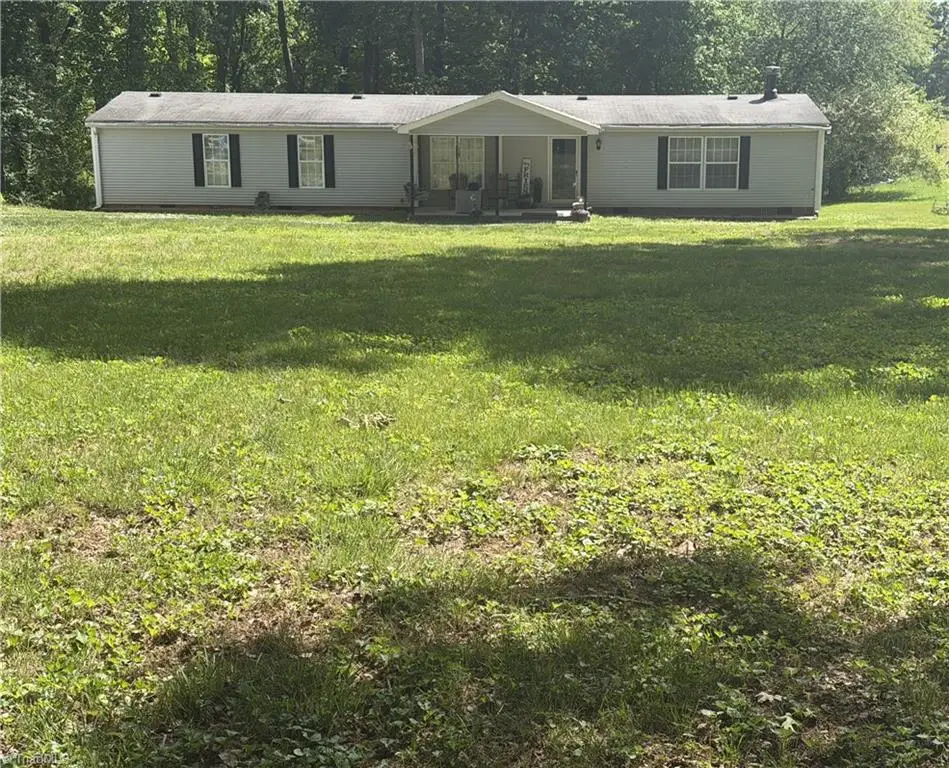 5925 Bobs Lake Road, Hamptonville, NC 27020 - #1