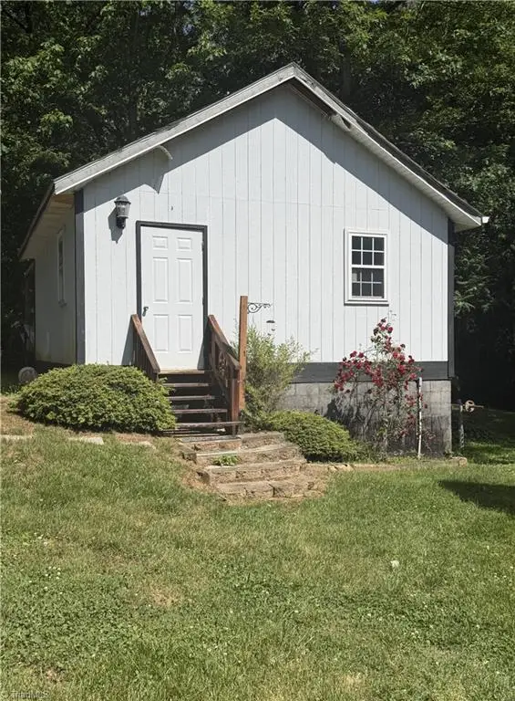 5925 Bobs Lake Road, Hamptonville, NC 27020 - #2