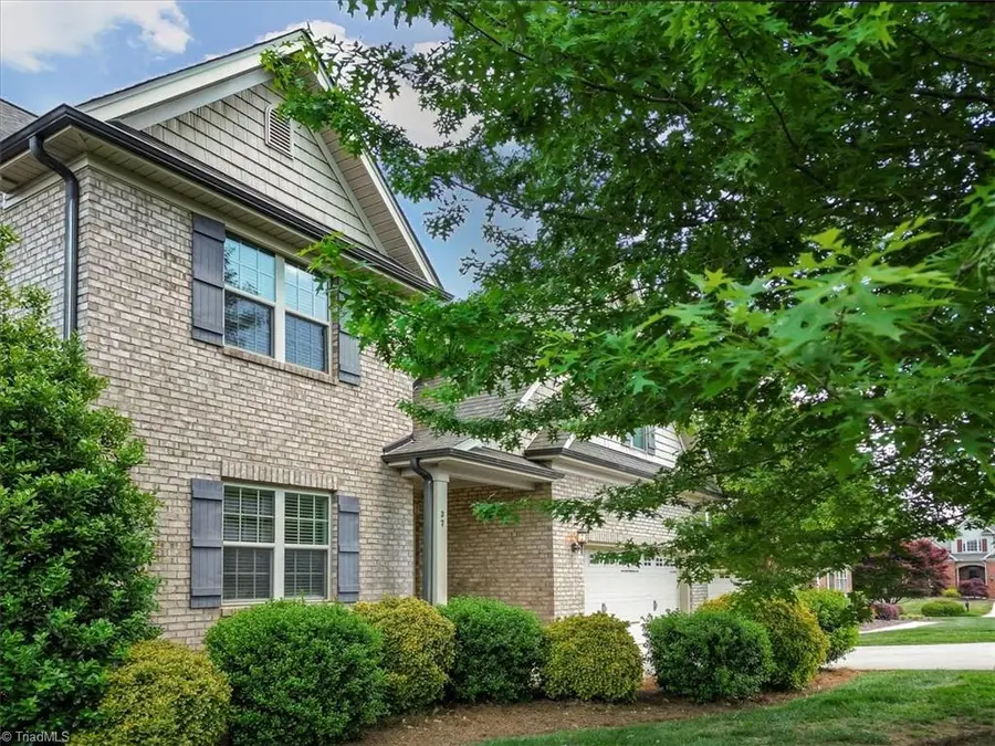 37 Wexford Circle, Thomasville, NC 27360 - #3