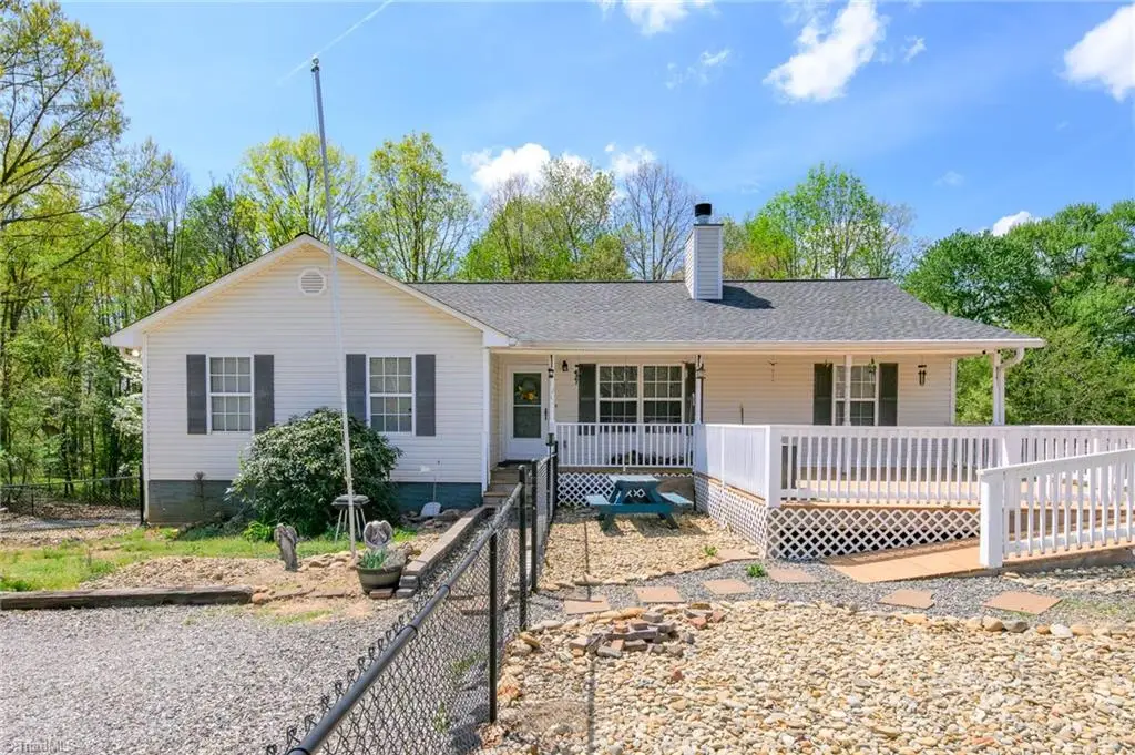 533 Tuckers Grove Road, Statesville, NC 28625 - #1