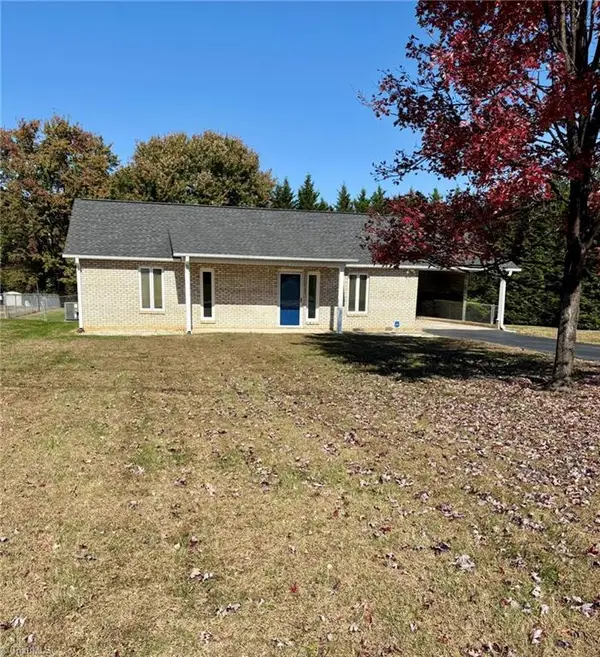 807 Silver Dapple Lane, Kernersville, NC 27284