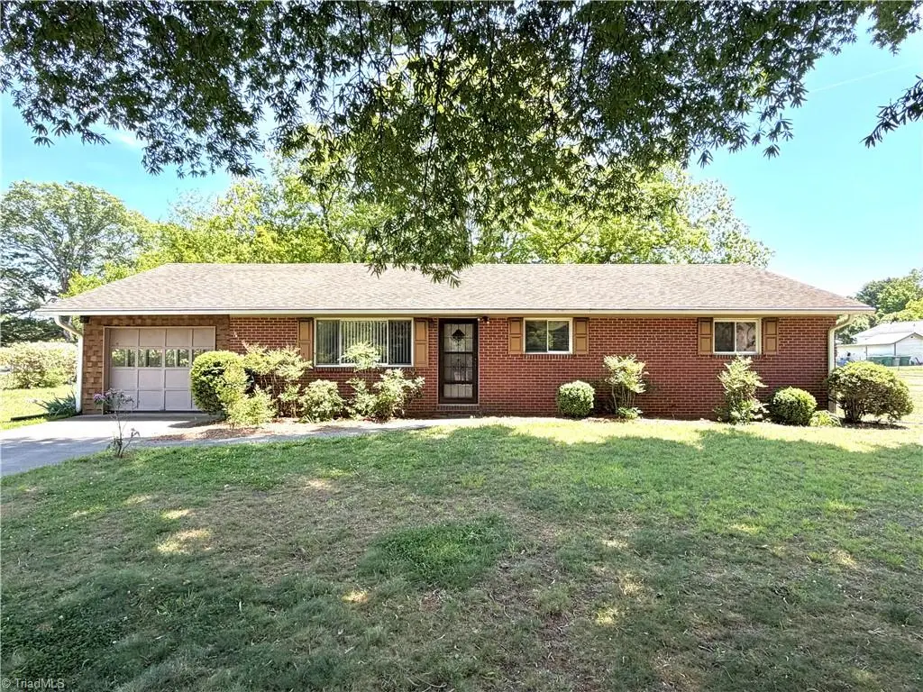 531 Lawrence Ridge, Lewisville, NC 27023 - #1