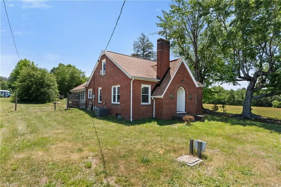 5358 Gumtree Road, Wallburg, NC 27107 - #3