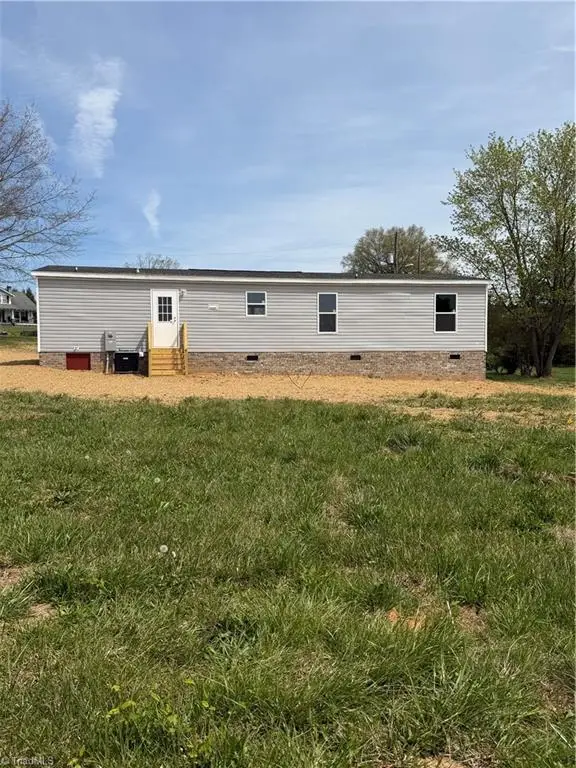 432 Pratt Road, Dobson, NC 27017 - #2