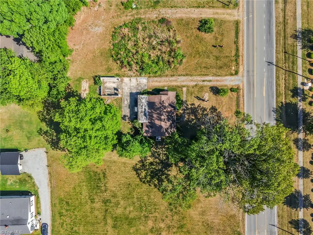 513 S Graham Hopedale Road, Burlington, NC 27217 - #1