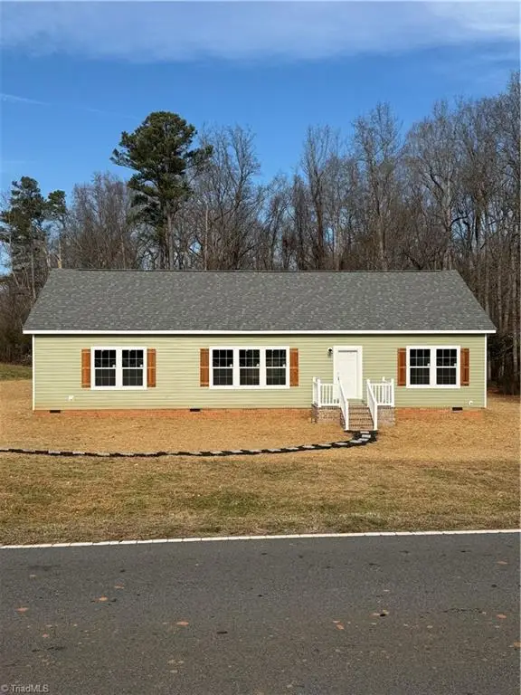 1824 N Oak Ridge Church Road, Boonville, NC 27011 - #1