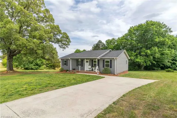 6925 Nc Highway 150, Lexington, NC 27295