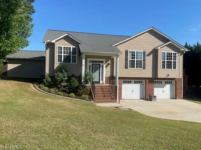 168 Underwood Drive, Thomasville, NC 27360 - #1