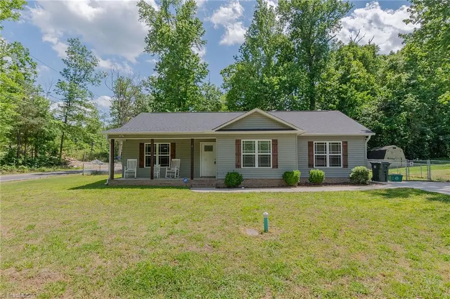 1 Lambeth Drive, Thomasville, NC 27360 - #2