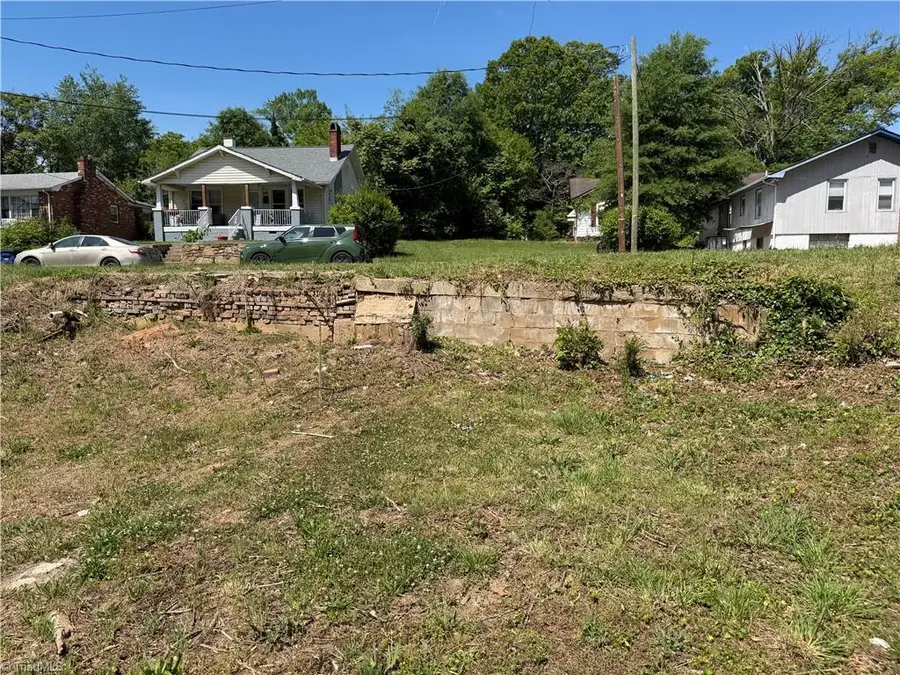 2423 N Dunleith Avenue, Winston Salem, NC 27105 - #3