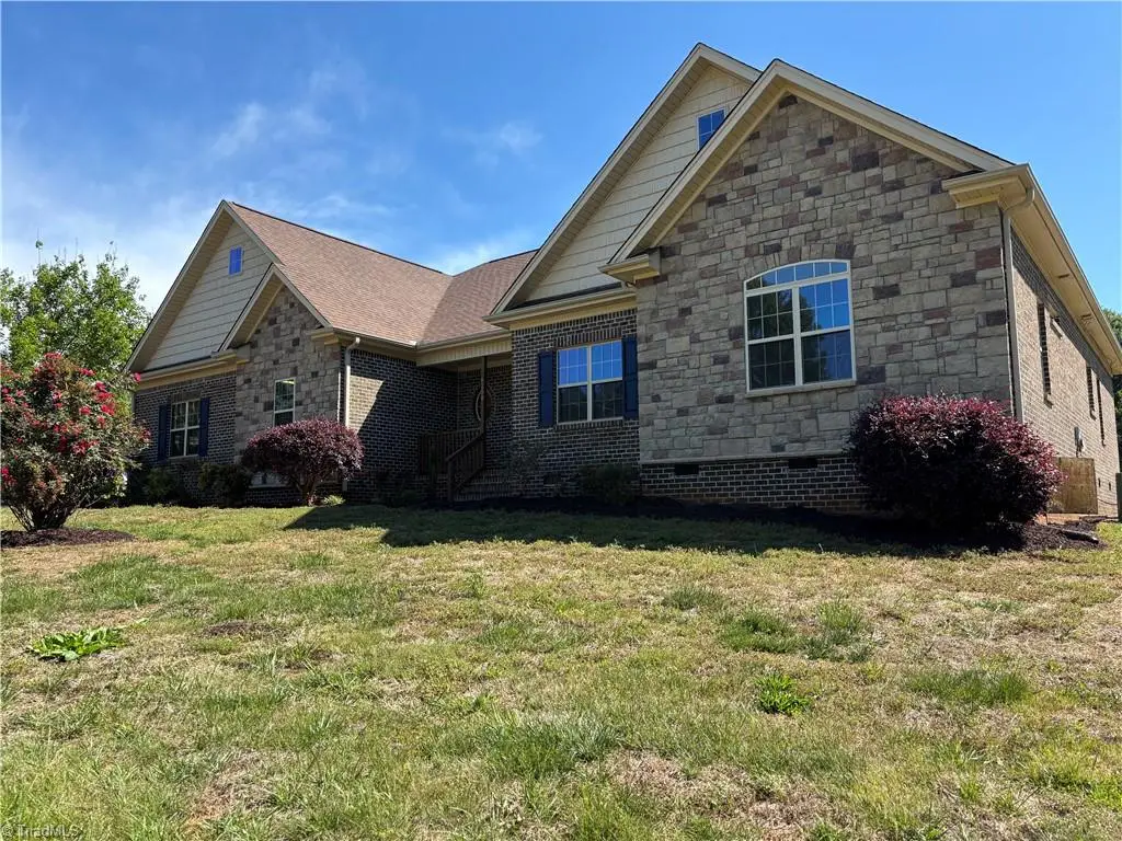 6250 Vance Road, Kernersville, NC 27284 - #1