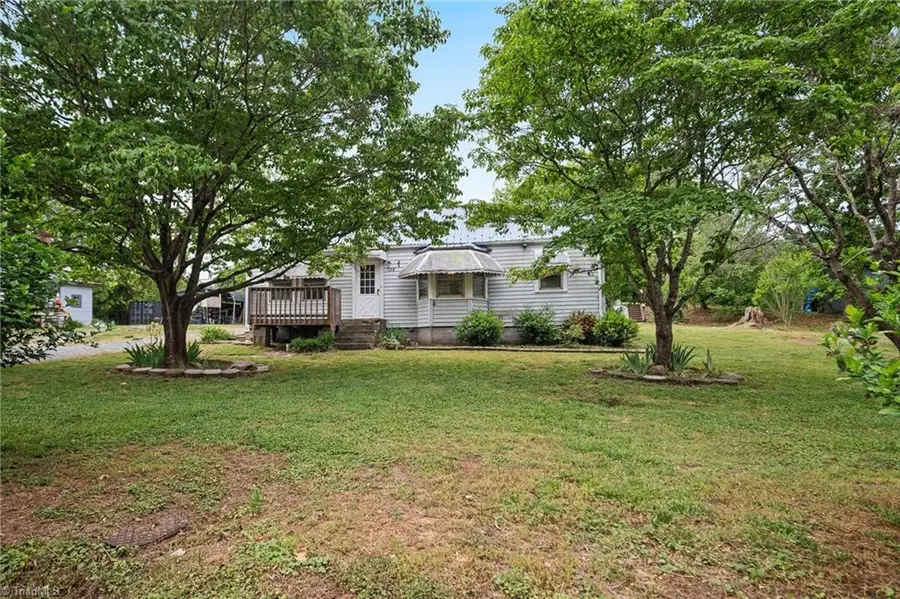 129 W Finch Avenue, Denton, NC 27239 - #2