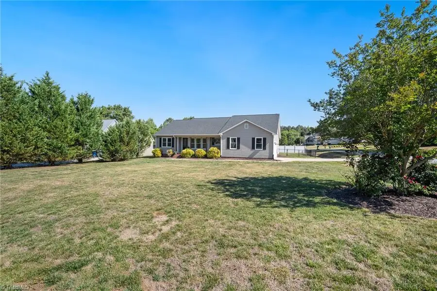 102 Birchwood Court, Trinity, NC 27370 - #2