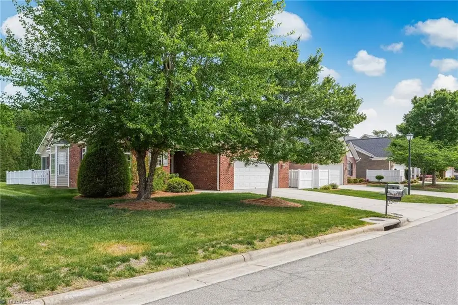 205 Heritage Hill Drive, Jamestown, NC 27282 - #3