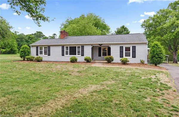6330 Doral Drive, Tobaccoville, NC 27050