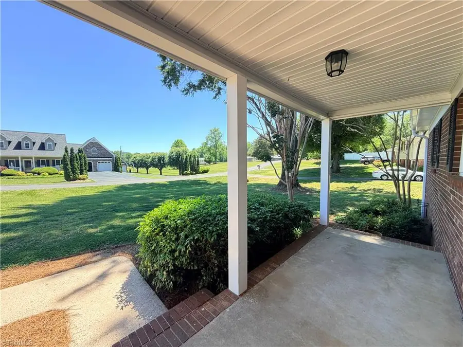 3216 Country View Road, Jonesville, NC 28642 - #3