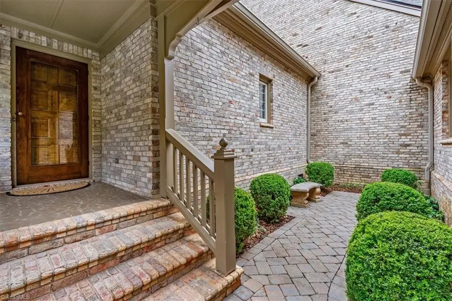 30 Sturbridge Lane, Greensboro, NC 27408 - #2