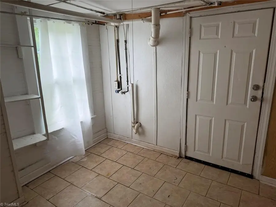 4224 Ogburn Avenue, Winston Salem, NC 27105 - #3