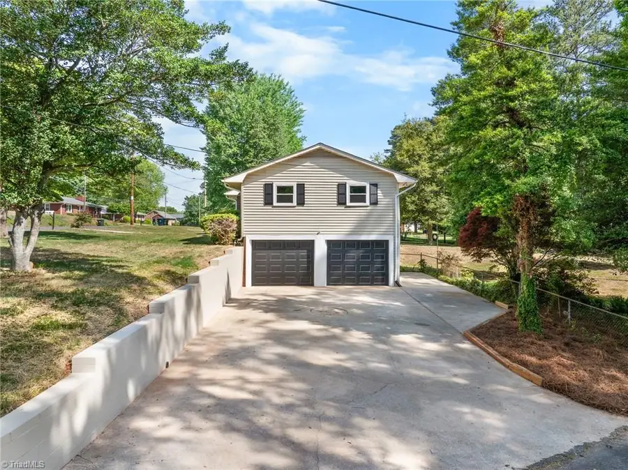 26 Eastside Drive, Lexington, NC 27292 - #3