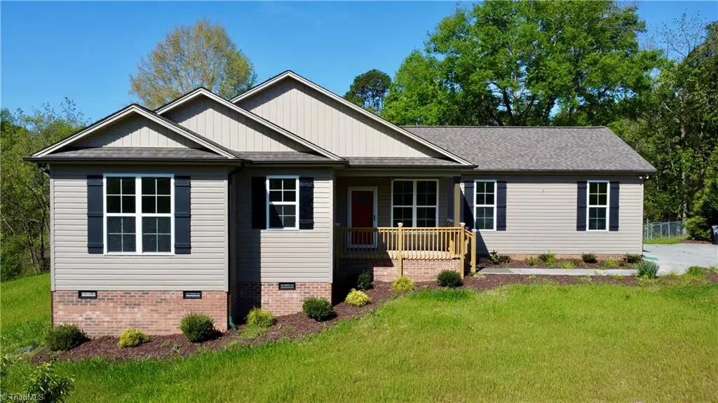2212 Becks Church Road, Lexington, NC 27292 - #1